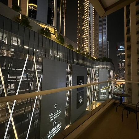 Хостел Downtown Holiday'S - 1 Min To Dubai Mall & Burj Khalifa Экстерьер фото