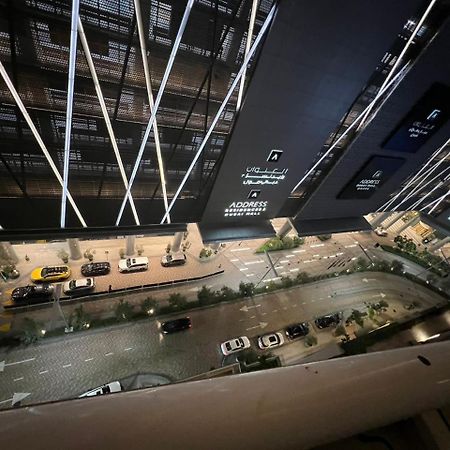 Хостел Downtown Holiday'S - 1 Min To Dubai Mall & Burj Khalifa Экстерьер фото